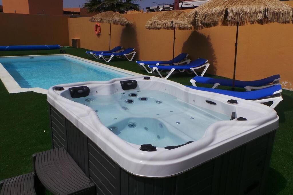 Luxury Villa At Golf Course Costa De Antigua Εξωτερικό φωτογραφία